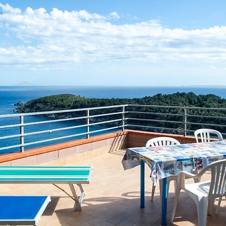 Villa La Terrazza Sul Mare - Goelba Fetovaia Dış mekan fotoğraf