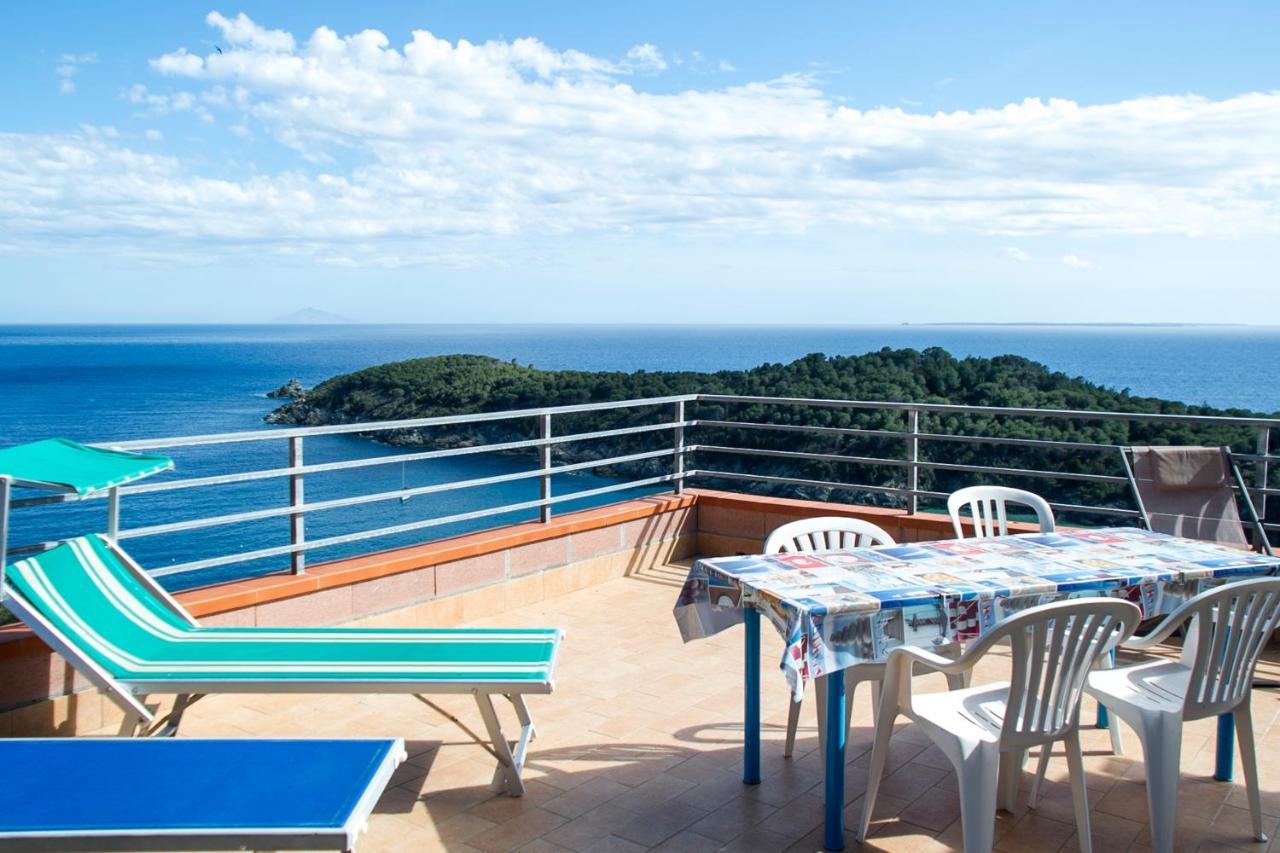 Villa La Terrazza Sul Mare - Goelba Fetovaia Dış mekan fotoğraf